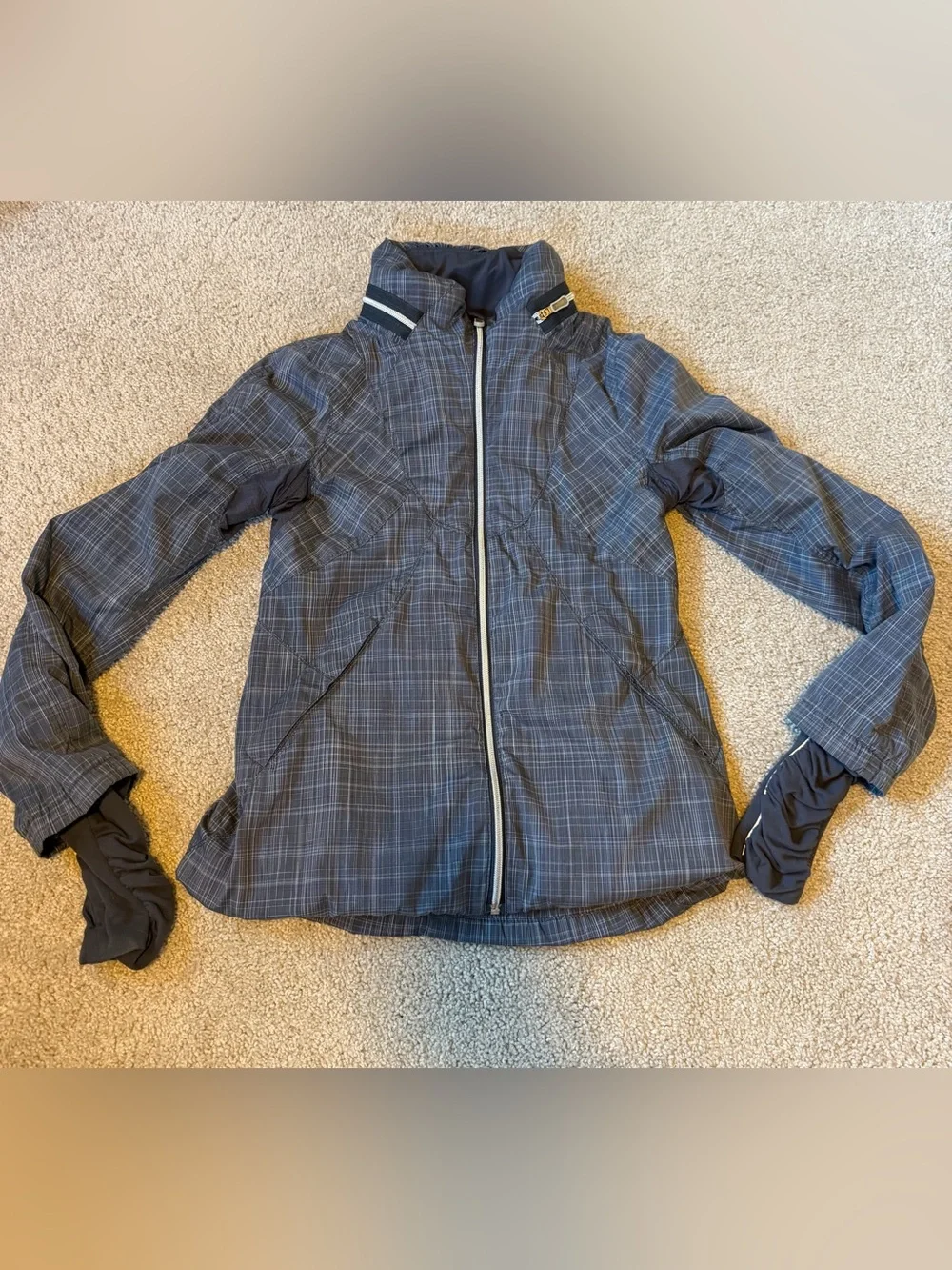 Lululemon run hustle jacket